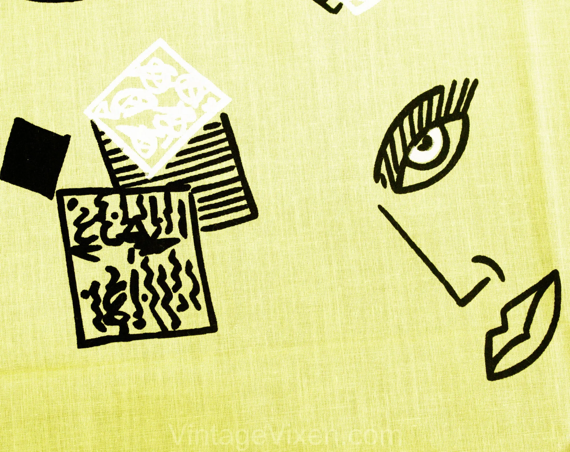 Surreal Print Fabric - 1.5 Yards 1980s Eyes & Lips Novelty Print Yellow Cotton Blend - New Wave 80s Street Chic - Cute Summer Dress Fabric